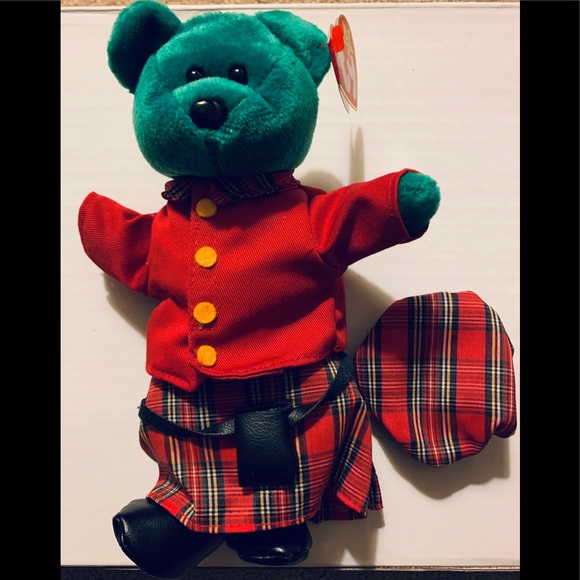 VINTAGE BEANIE BABY BEAR TY BEANIE “ERIN” OUTFITTED MINT DISPLAYED IN CASE 1997 - Picture 5 of 15